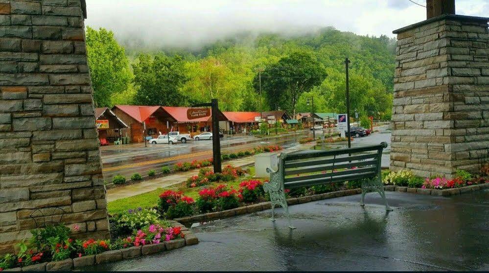 Rolling Hills Lodge Cherokee Bagian luar foto